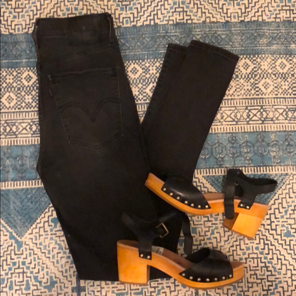 Mile high super skinny black Levi’s